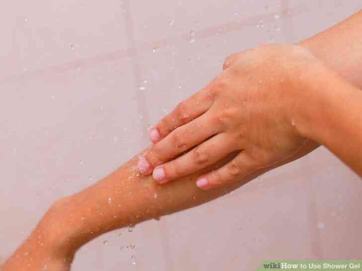 Image intitulée Utiliser le Gel Douche l